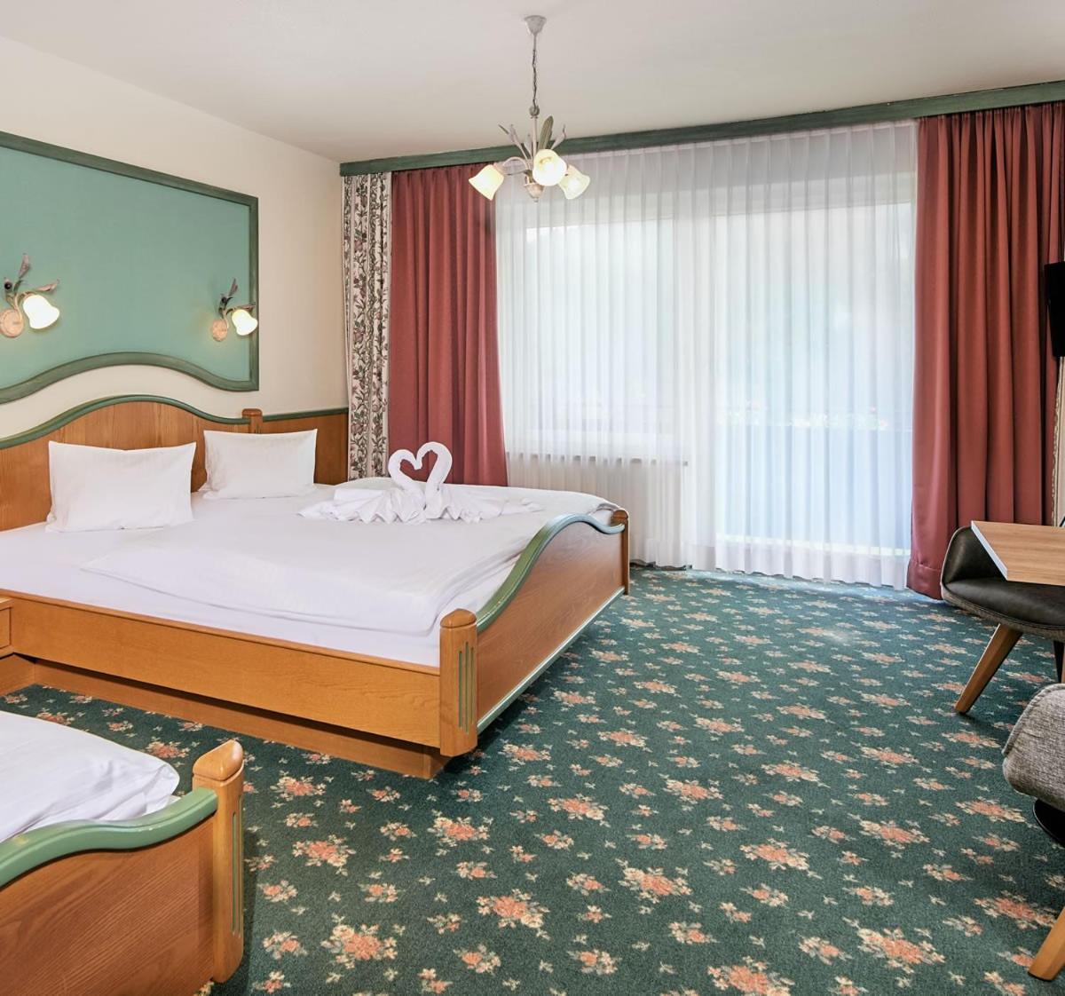 Hotel Bergglueck ฟิลซ์โมส ภายนอก รูปภาพ